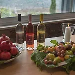Country house Living Farmakas