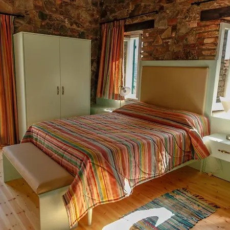 Living منزل ريفي *