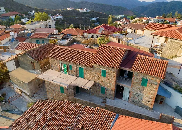 Living Lantställe Farmakas